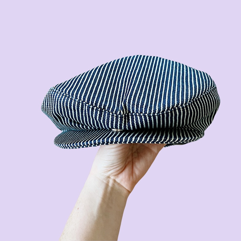 Blue and white striped flat cap